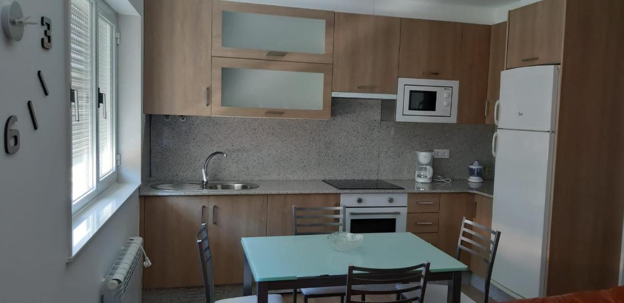 Apartamentos Olimpo Celta-Apart Laura O Pindo Екстериор снимка